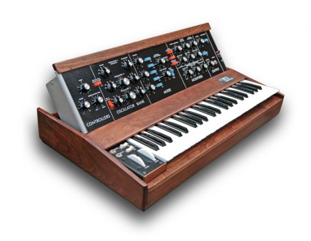 mini-moog-690x535[1]